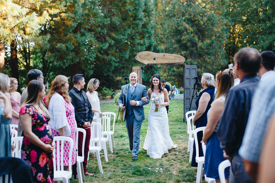 hornings-hideout-wedding-oregon-21.jpg