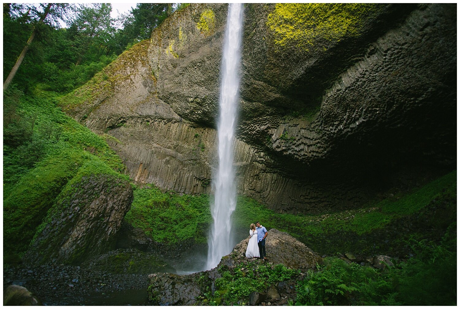 columbia-river-gorge-maternity_0377.jpg