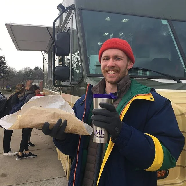 FREE MUGS and a flatbread from Fueled 😆 who could ask for more?!