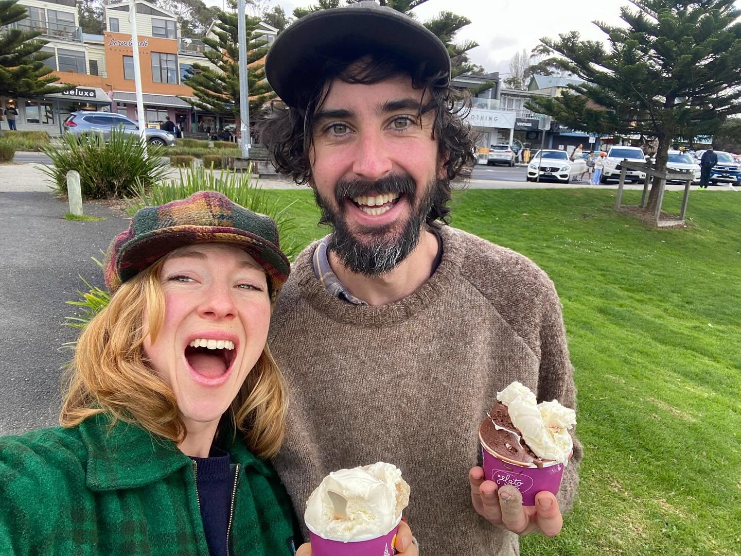I dream of starting a blog called Nature Cake that offers trusted reviews of hiking and biking routes that end near gelaterias.

📸 2 + 4 courtesy of @jordosmond 💚