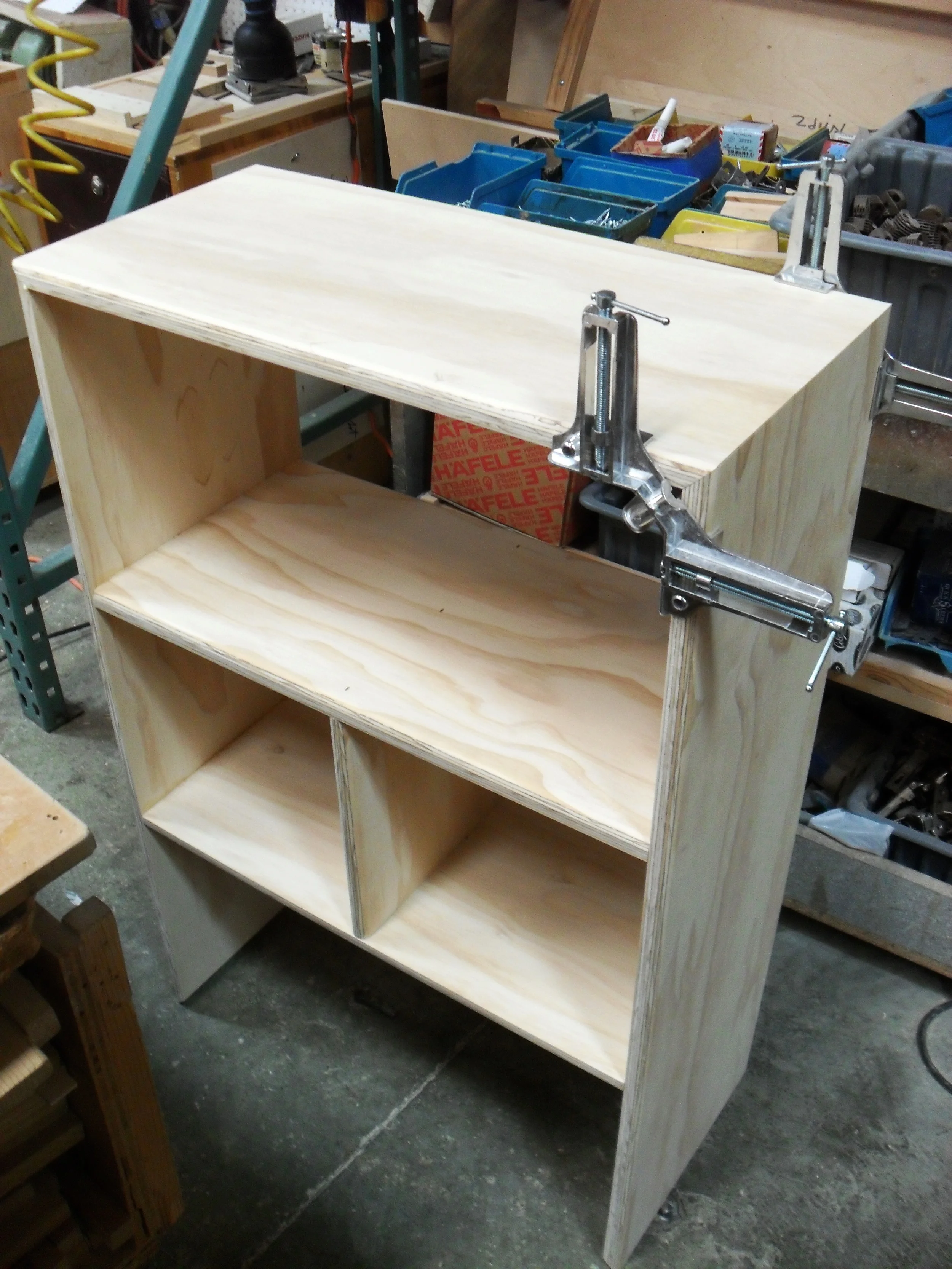 Rolling Cart - Assembly