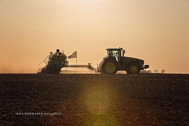&quot;It's not about how bad you want it... It's about how hard you are willing to work for it&quot; .
.
.
#twinfarms #bairdfarms #proudtobeanamerican #farmer #farming  #janarodmakerphotography