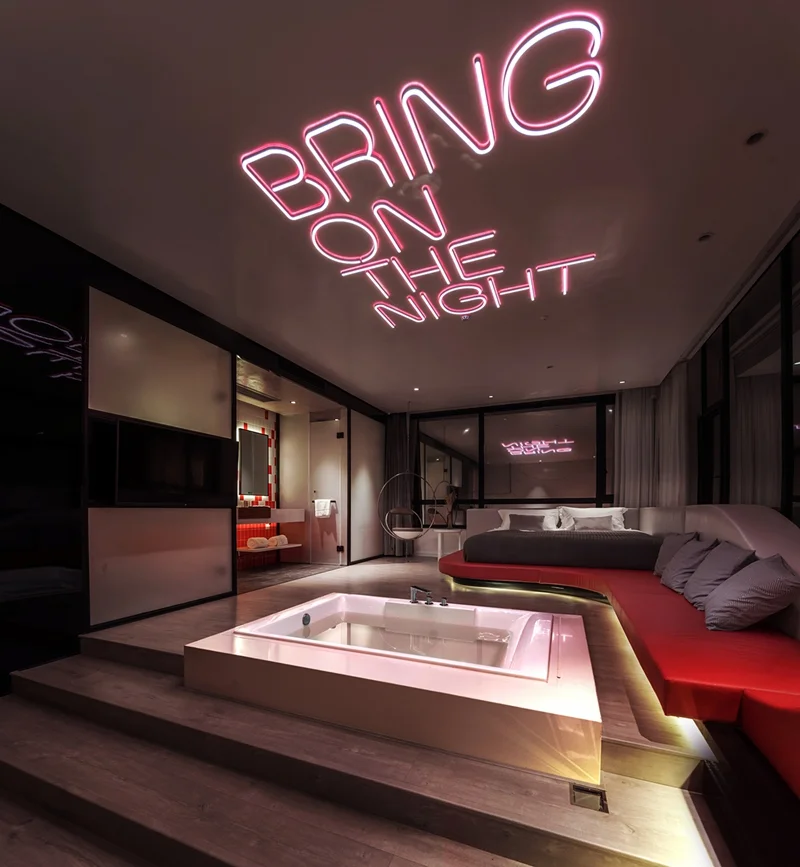 The Love Hotel "Exposure Room" - Hangzhou, China