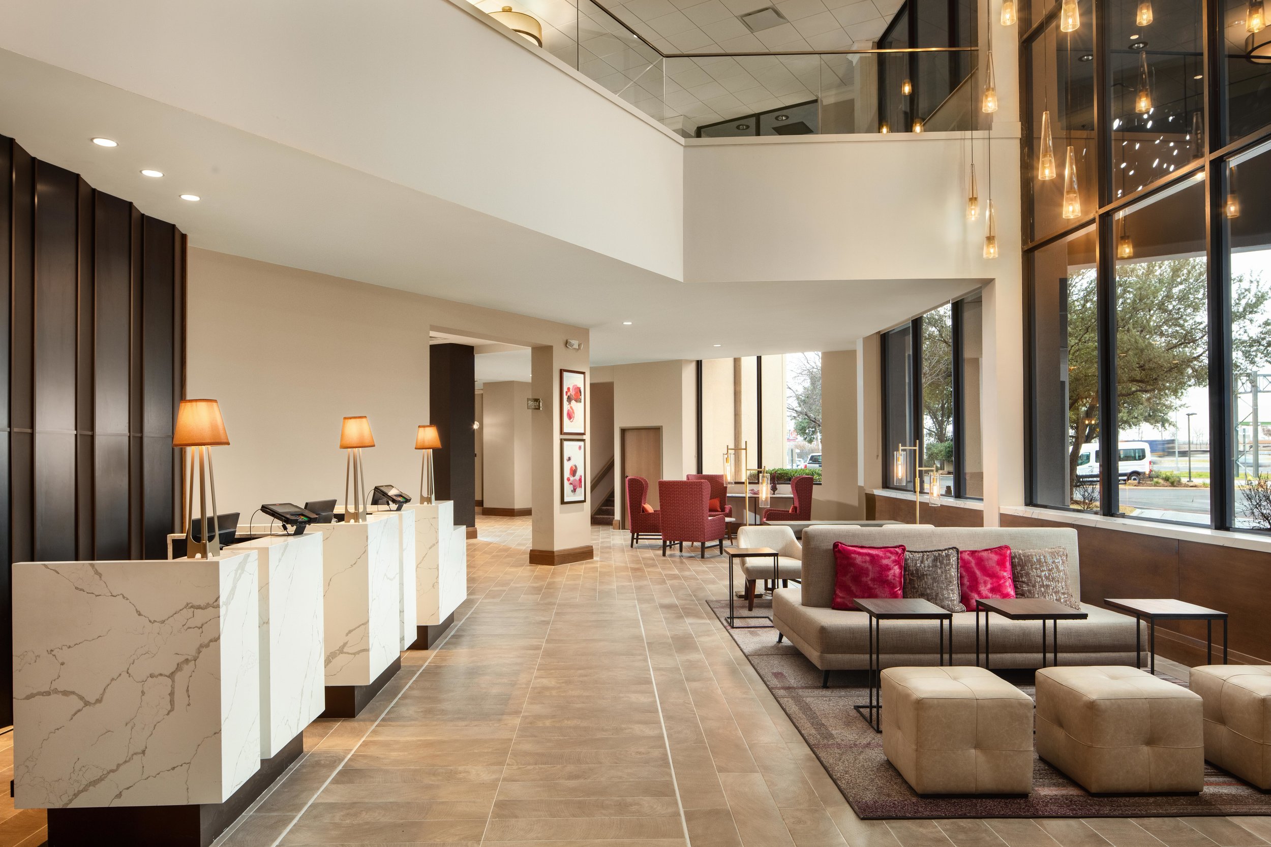 Dallas Crowne Plaza lobby.jpg