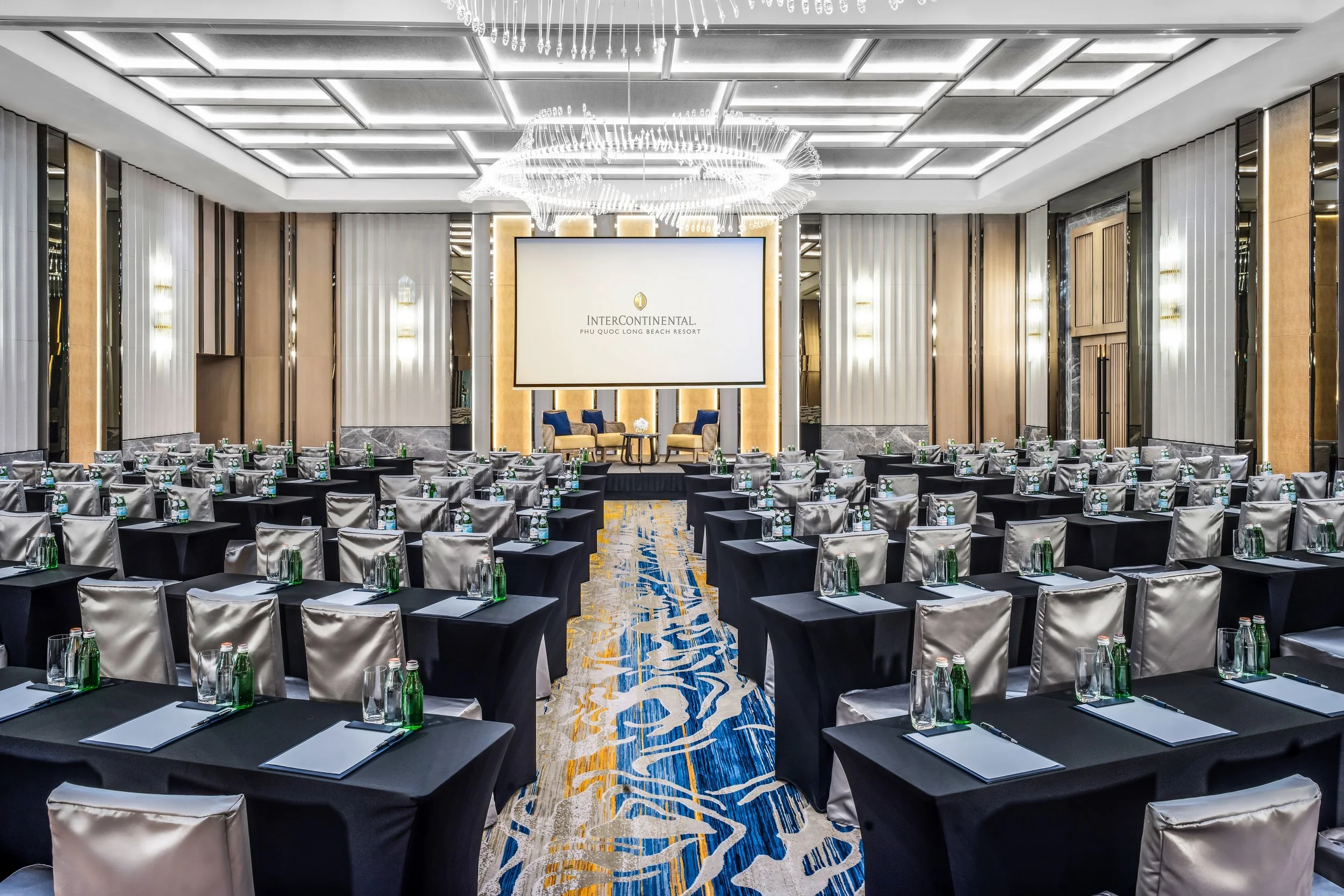 Banquet Hall.jpg
