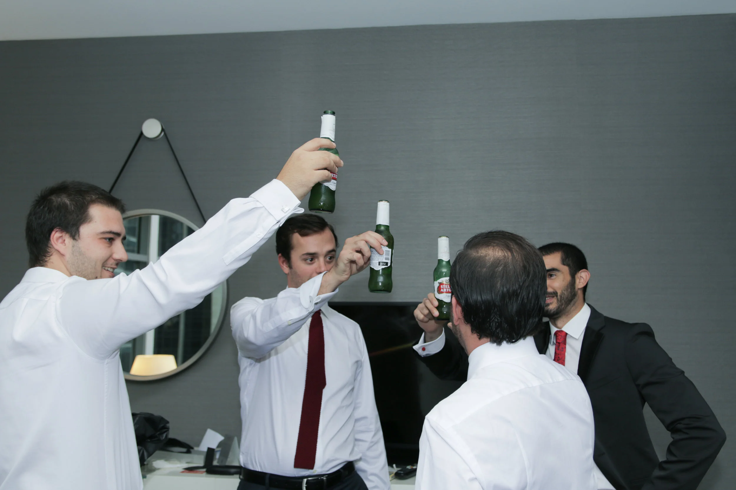 HOTEL_CHEERS.jpg