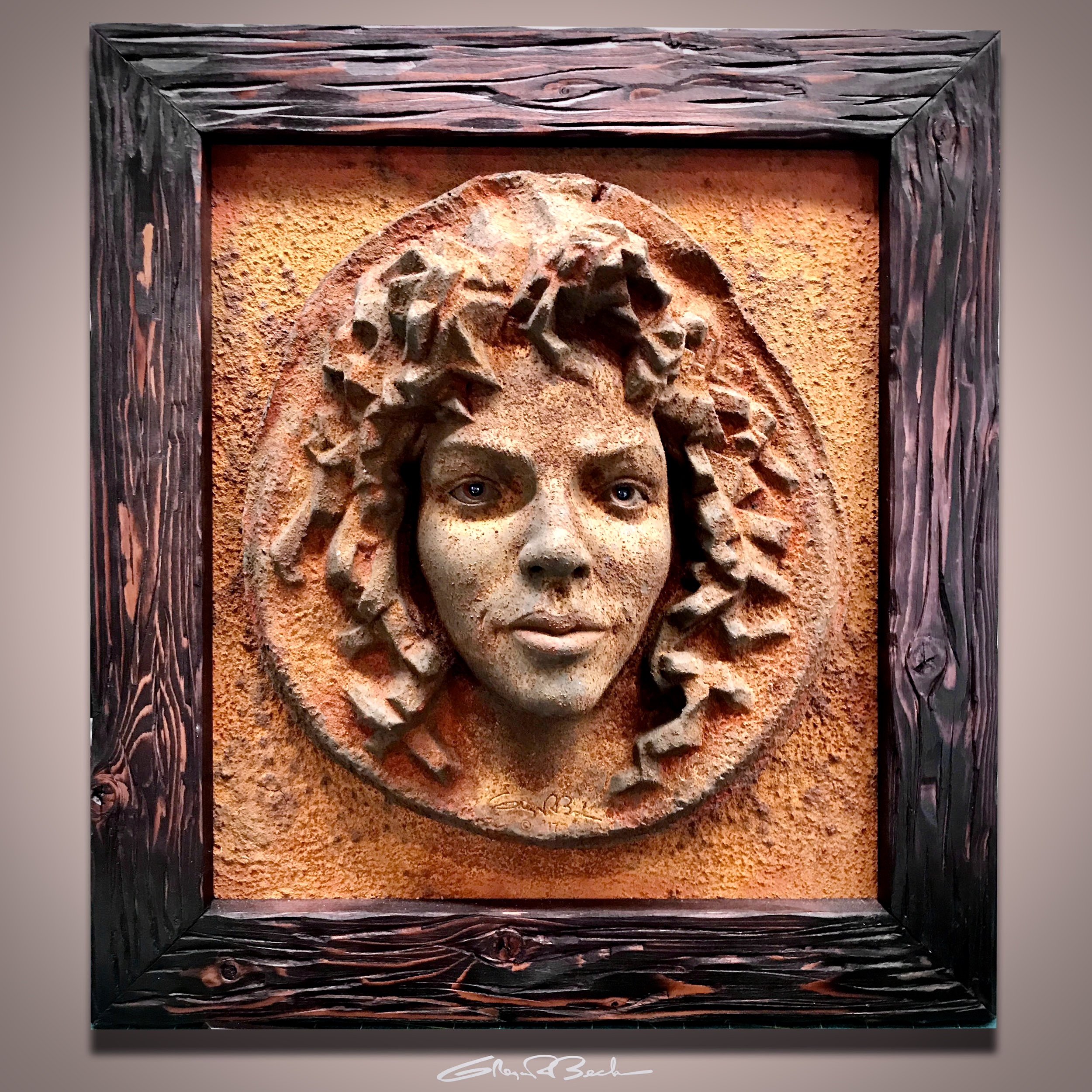 Madussa Rust - 22" - 20" x 5"