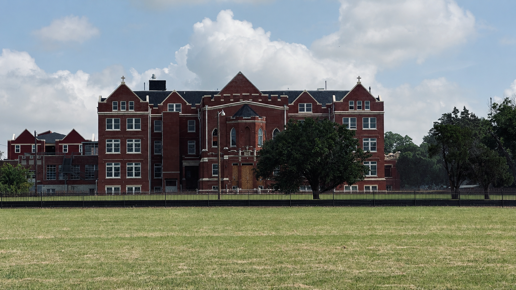 exterior.png