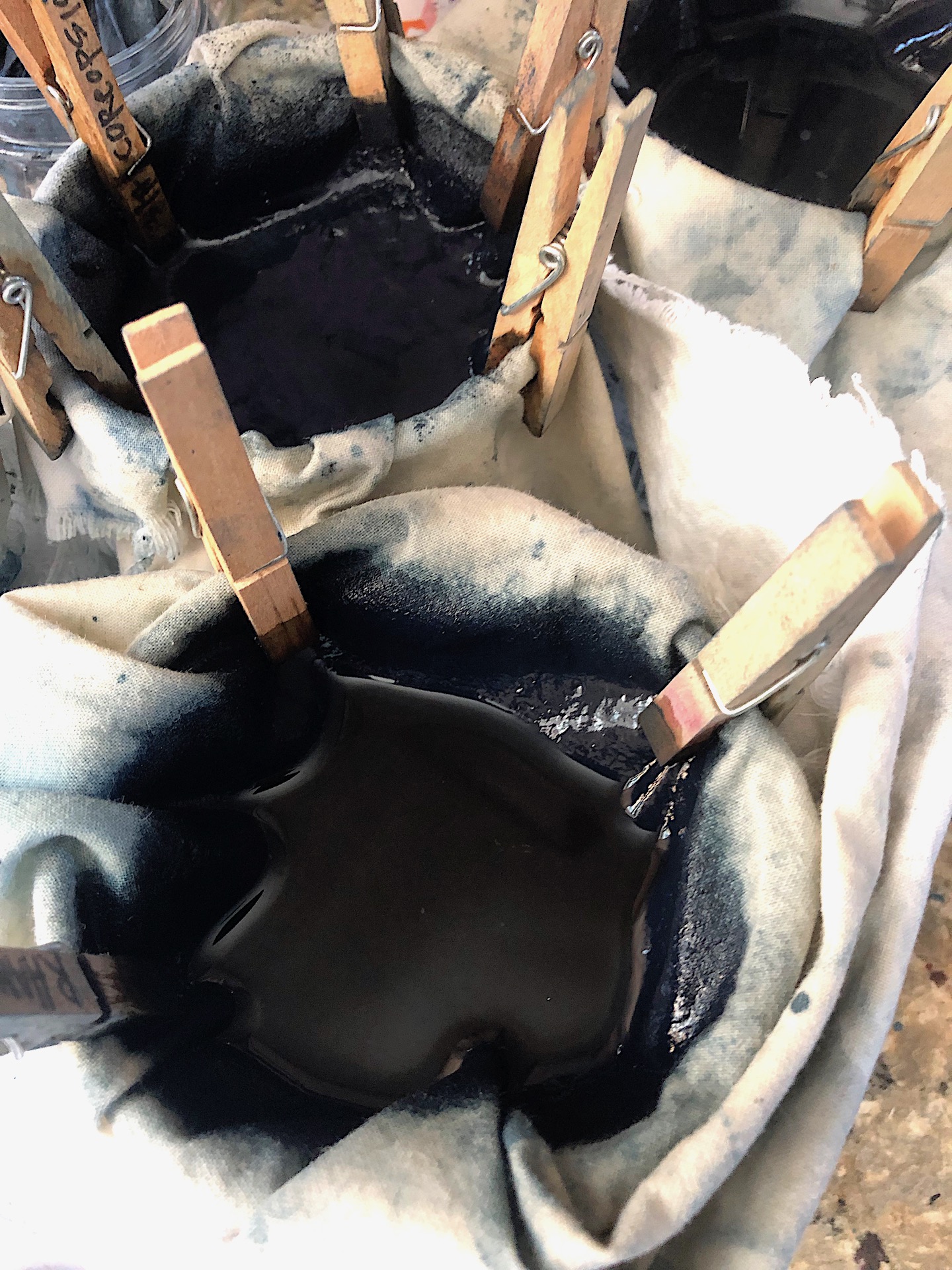 Filtering the pigment