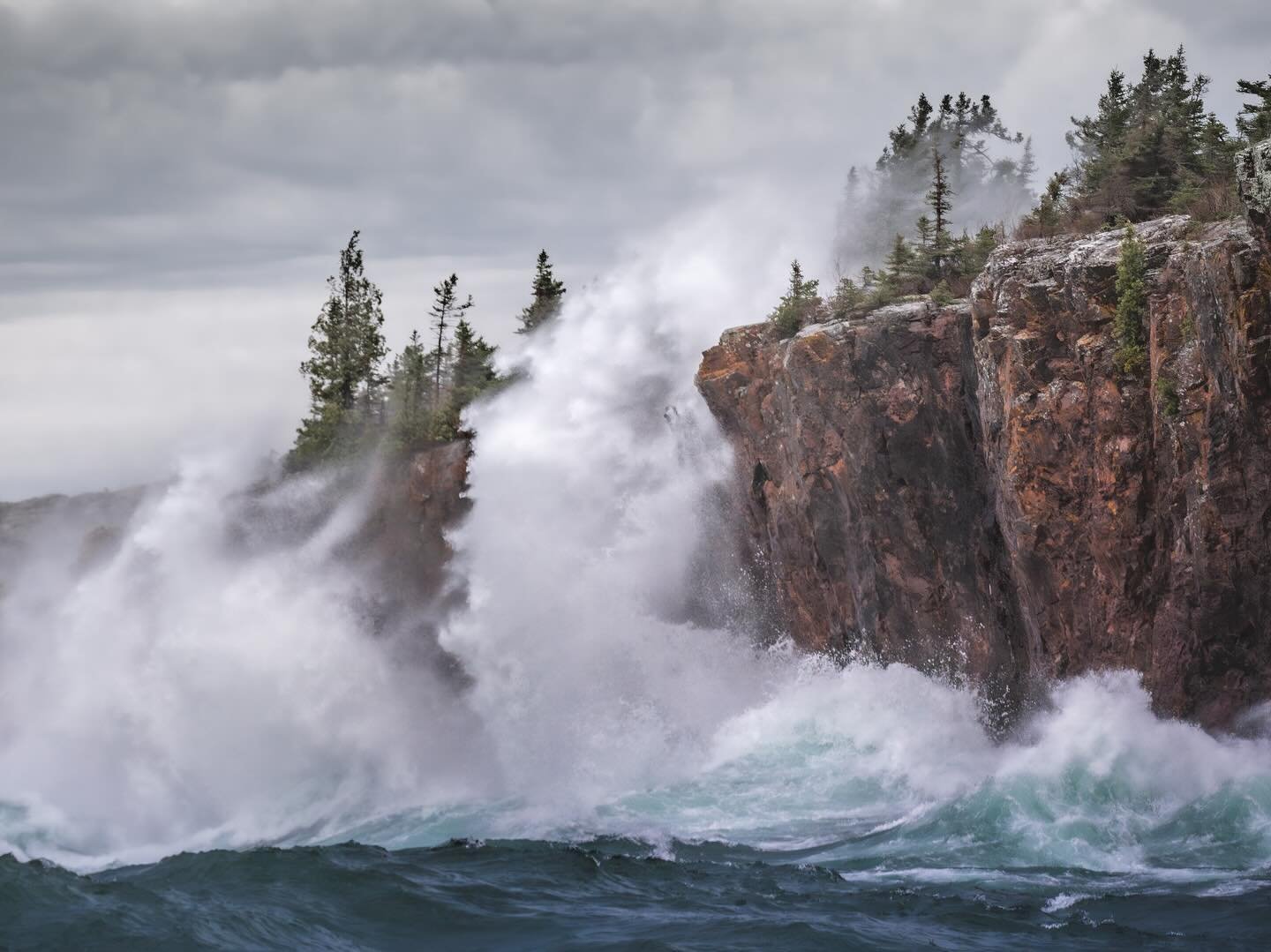 A lake becomes an ocean&hellip;

50 mph winds brought the waves to Lake Superior on a brisk Spring day. 

I&rsquo;ve never seen the Lake like this, nor have I ever tried shooting on a day quite like this one. It was wonderfully slippery, wet and gust