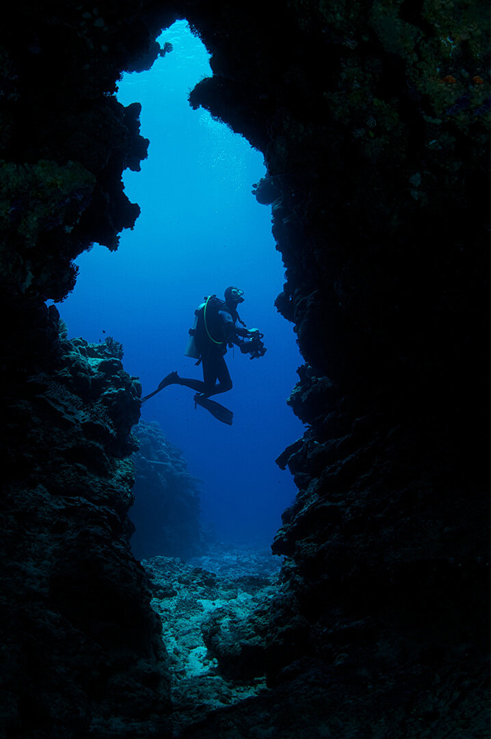 cavern_and_diver_h.jpg
