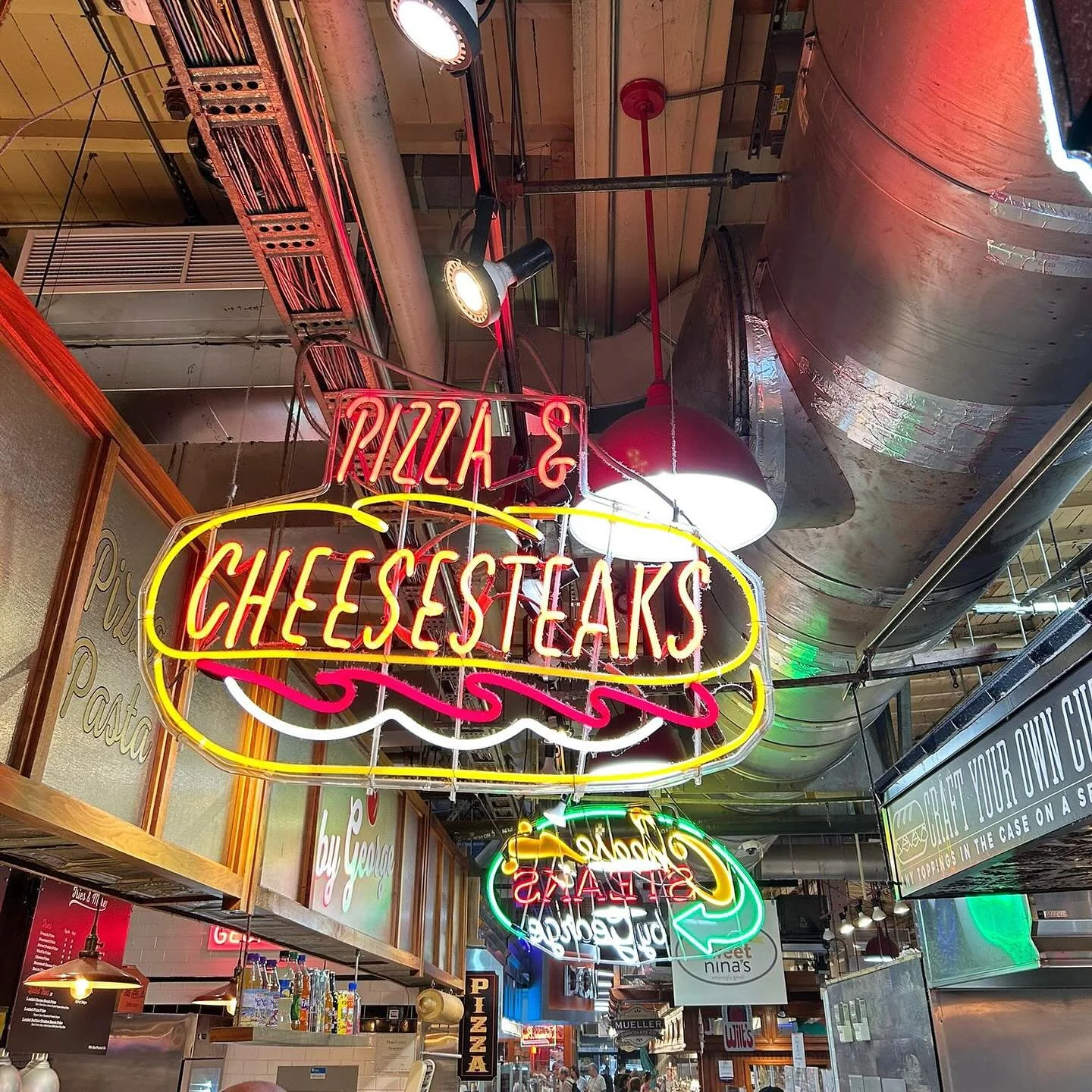 Philadelphia neons 🤩