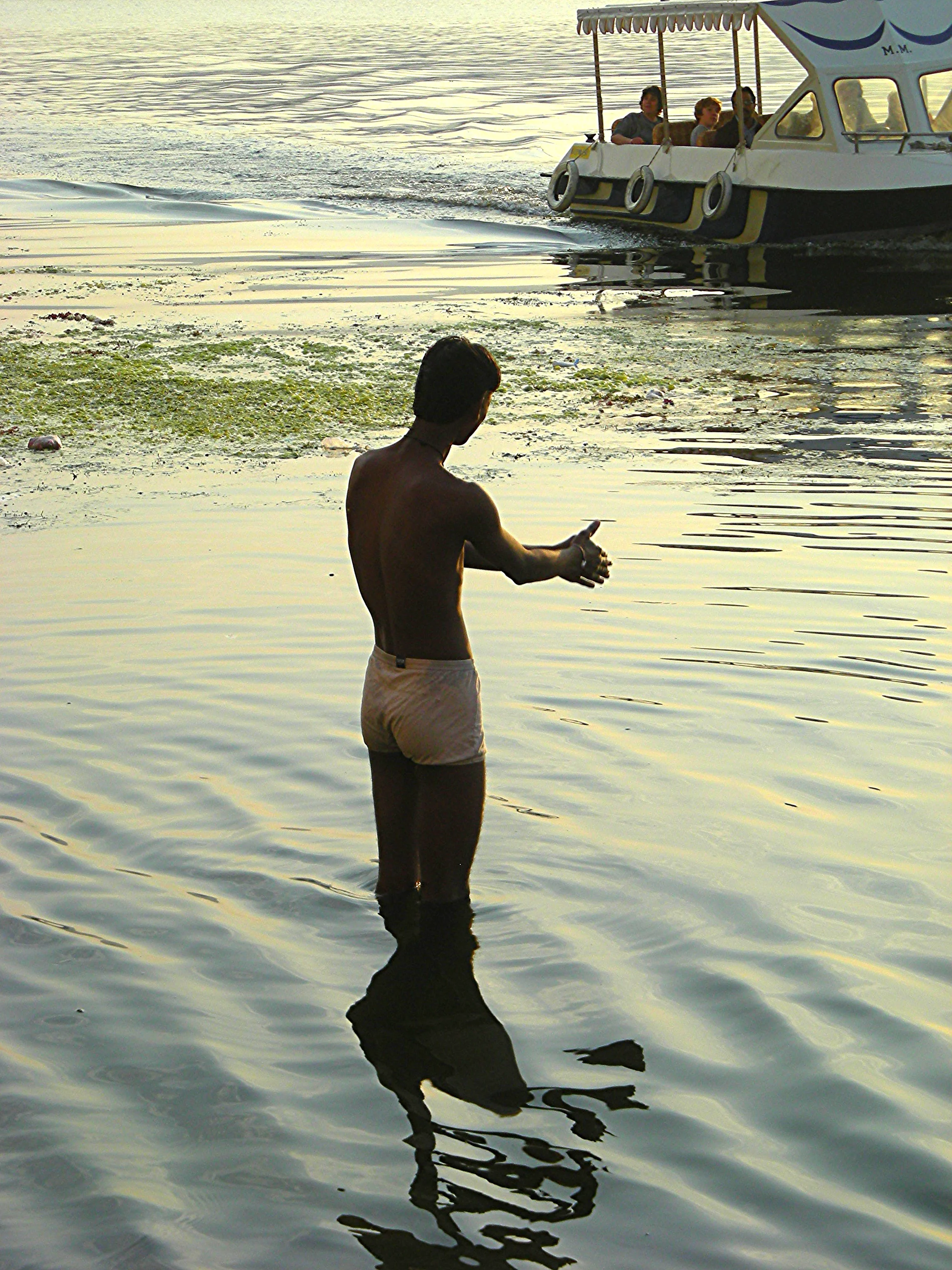 Bathing at the river, Udaipur, Rajasthan