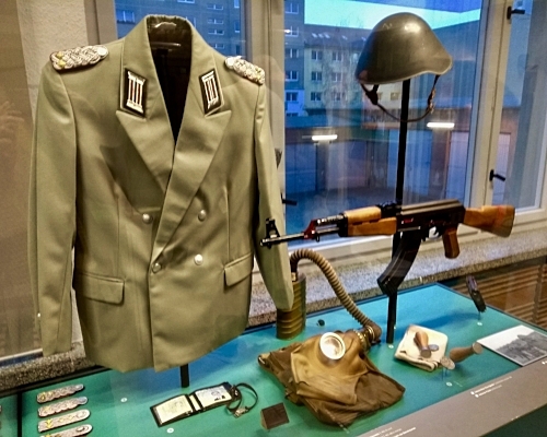 Uniform and kalashnikov...