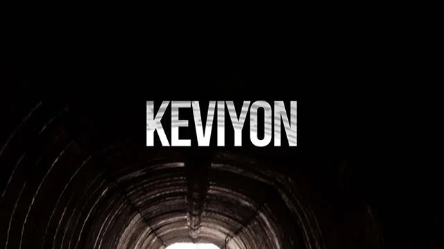 My official music video, &ldquo;Make That Money&rdquo; comes out this Saturday! I&rsquo;m super excited for you guys to see😜 #itunes #spotify #tidal #indieartist #keviyon
