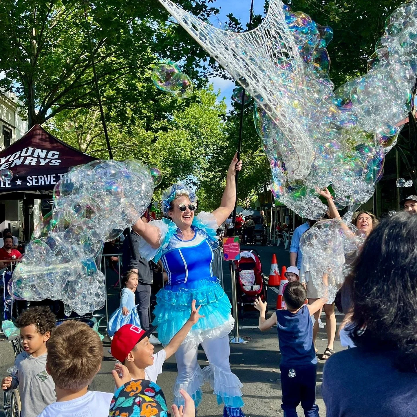 The sun was shining yesterday on Pyrmont Sydney Streets&hellip; perfect conditions for epic bubbles! 
At the end of the set yesterday a little girl came up to me and showed me her bubble wand, which had run out of bubble liquid. We topped her wand up