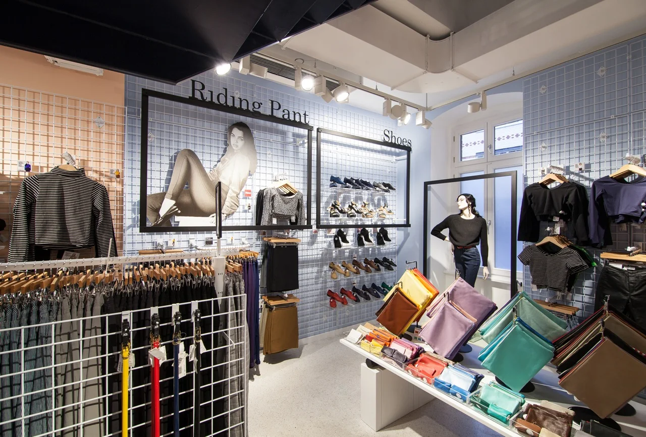 AA shop opening-6088_3.jpg