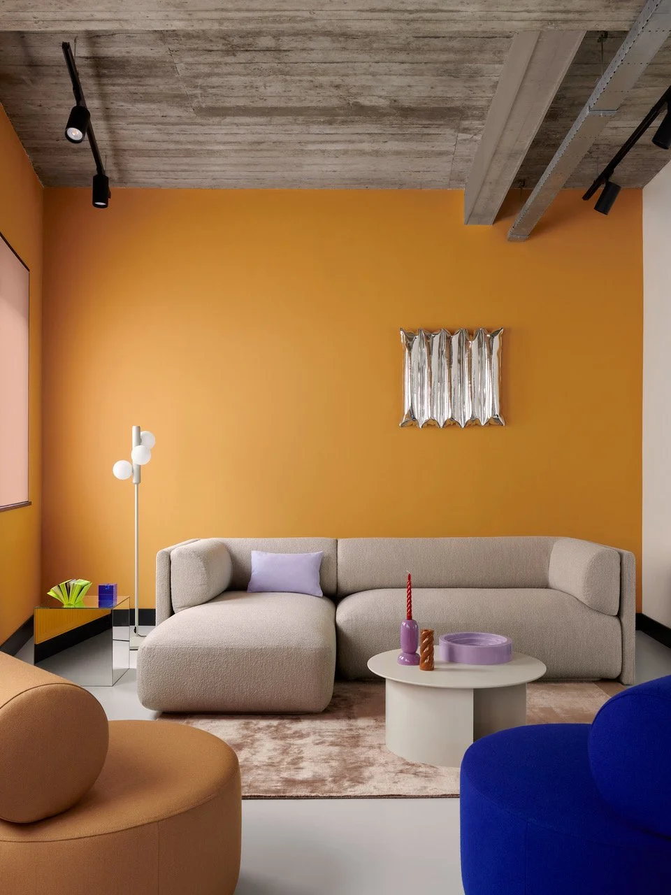 Fest Rotterdam Shop 077def lighter.jpeg