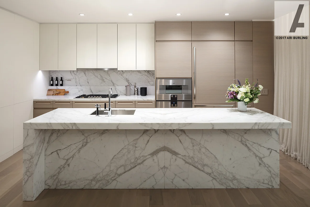 Kitchen, Two Waterline Square | Spectrum Kitchens | ©2017 ARI BURLING