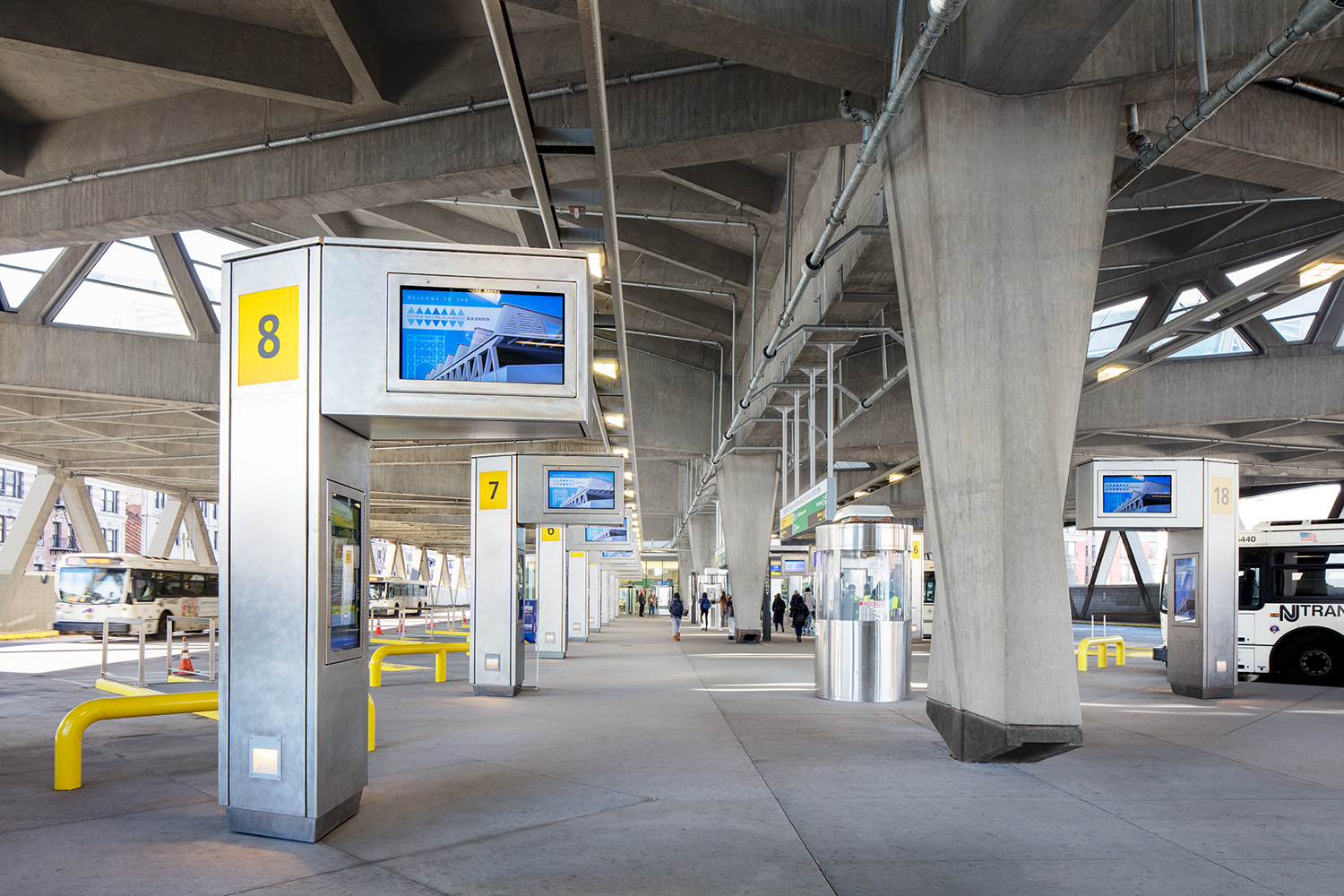 STV | GEORGE WASHINGTON BRIDGE BUS STATION — ARI BURLING CREATIVE