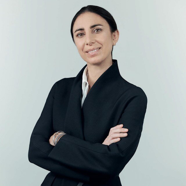 🌟Whoever said that only Mondays are for muses hasn&rsquo;t met @lorenzaluti the Marketing and Retail Director at @kartell_official whom we&rsquo;re spotlighting today.

🚀Lorenza plays a pivotal role in crafting the retail strategy, elevating Kartel