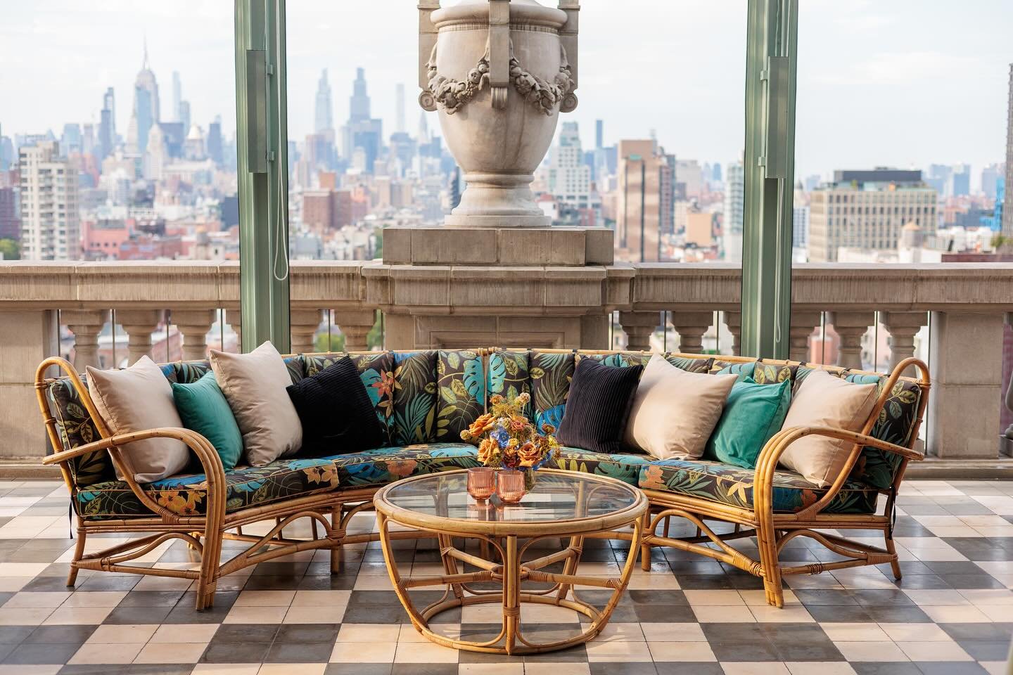 Last week, we gathered on the rooftop of Nine Orchard 🏙️ to celebrate Morphic by Deborah Czeresko 🎨  the fourth commission in the Mortlach by Design series 🥃

A favourite venue of A-K&rsquo;s, Nine Orchard is framed by the restored grandeur of a B