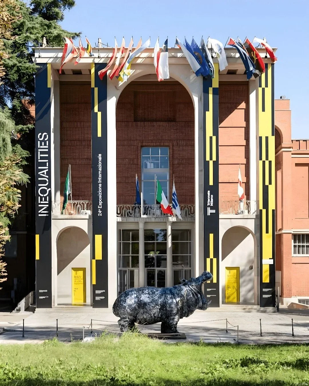 Our relationship with nature is powerful but also profoundly fragile 🌍🫧

At @triennalemilano&rsquo;s 24th International Exhibition Inequalities, The Fragility of the Future by Jacopo Allegrucci, brings this tension to life through a breathtaking se