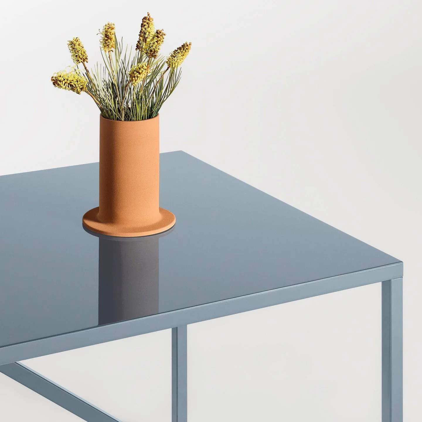 Design lovers, this is your Black Friday moment. Here&rsquo;s an early look so you can shop before the deals disappear ✨

Sharing two standout sales from @bludot and @humanscale, each offering big savings on pieces that elevate any space.

Blu Dot
🗓