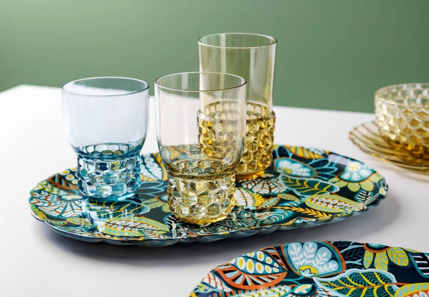 Sunday hosting mode is officially on, and we're enjoying slow mornings, full tables, and design that does the heavy lifting 💪

So Day 4 of 12 Days of #AKclient Christmas spotlight is a bit of a combo platter...

Between Kartell&rsquo;s "Jellies