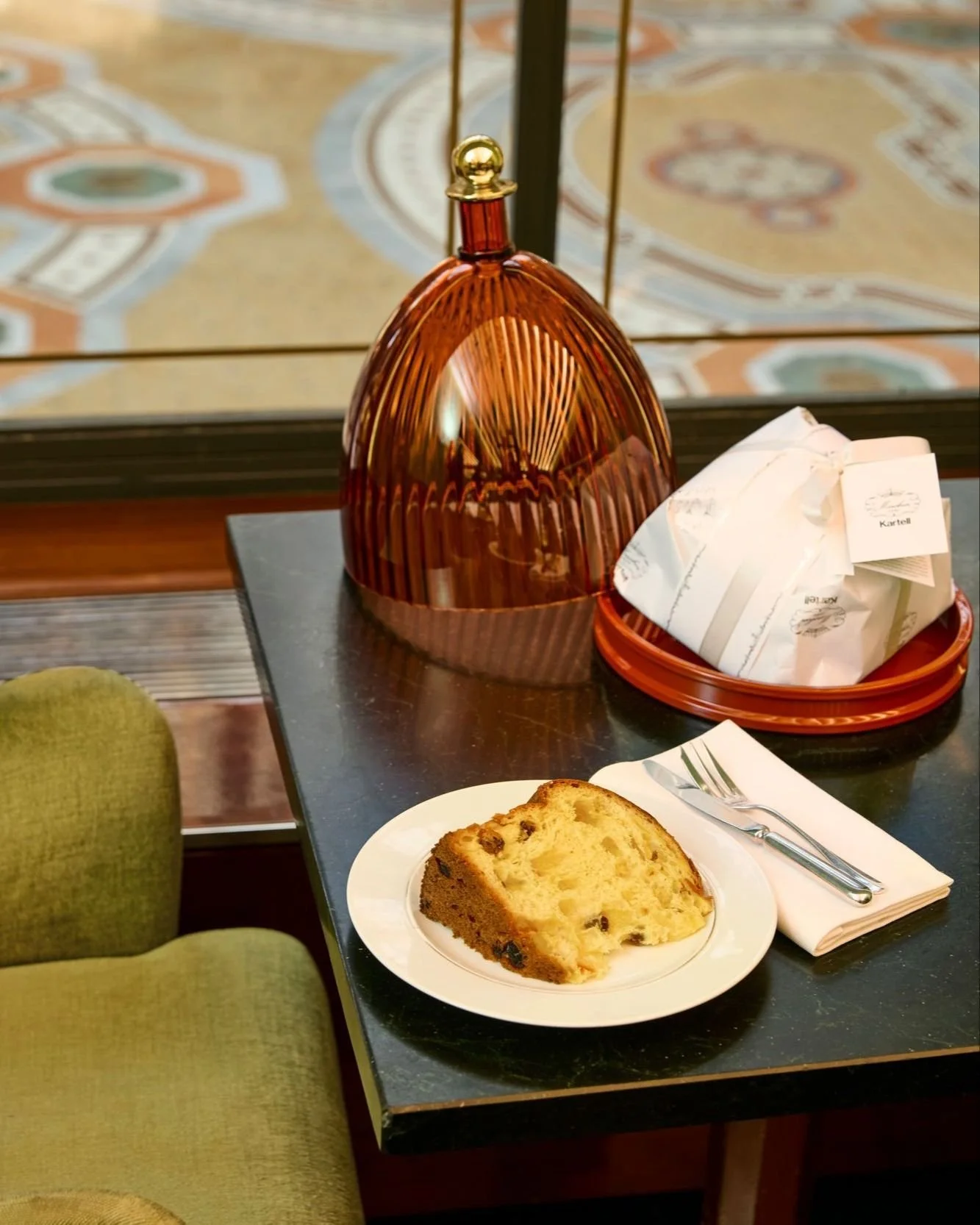 It is no secret that the #AKteam are lovers of all things Italian design (I mean who isn&rsquo;t?!) making  Kartell&rsquo;s La Coupole the perfect piece for Day 7  of 12 Days of #AKclient Christmas🎁

This sculptural cloche, designed by Fabio Novembr