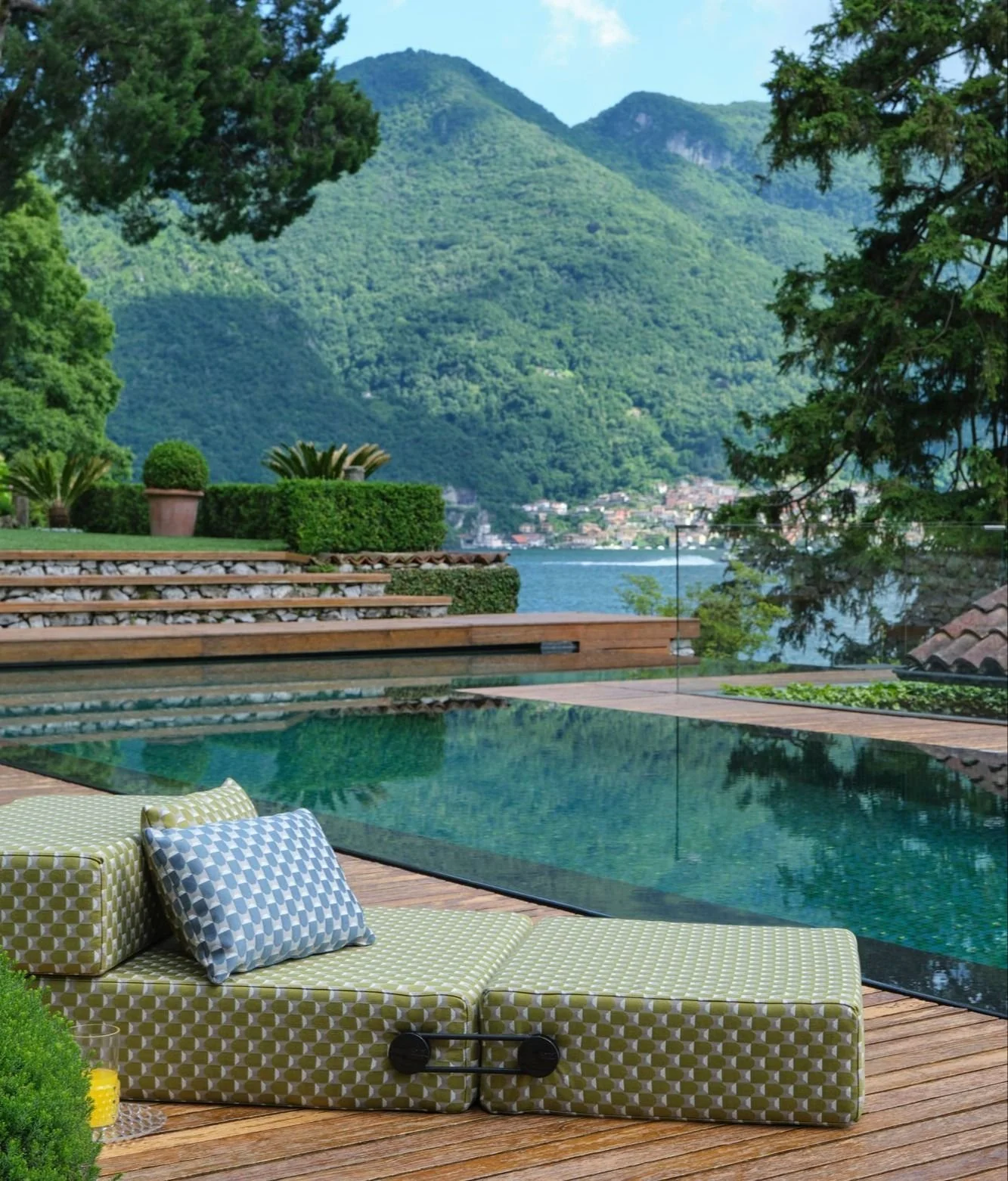 As we step into the new year, we&rsquo;re already dreaming of warmer days. For those of you struggling with the first few weeks back from the holidays, we feel you. As for us, we&rsquo;d rather be unwinding on Lake Como, lounging on the Trix sofa des