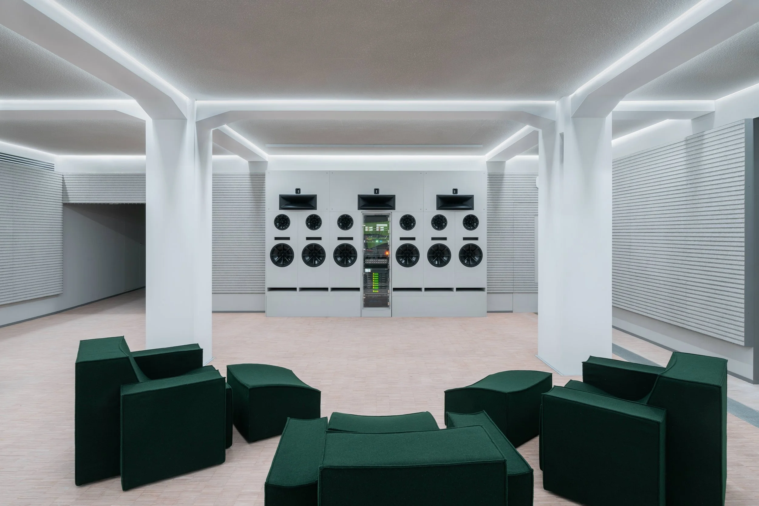 Voce Triennale_@delfino_sl dsl__studio DSL09783-Modifica.jpeg