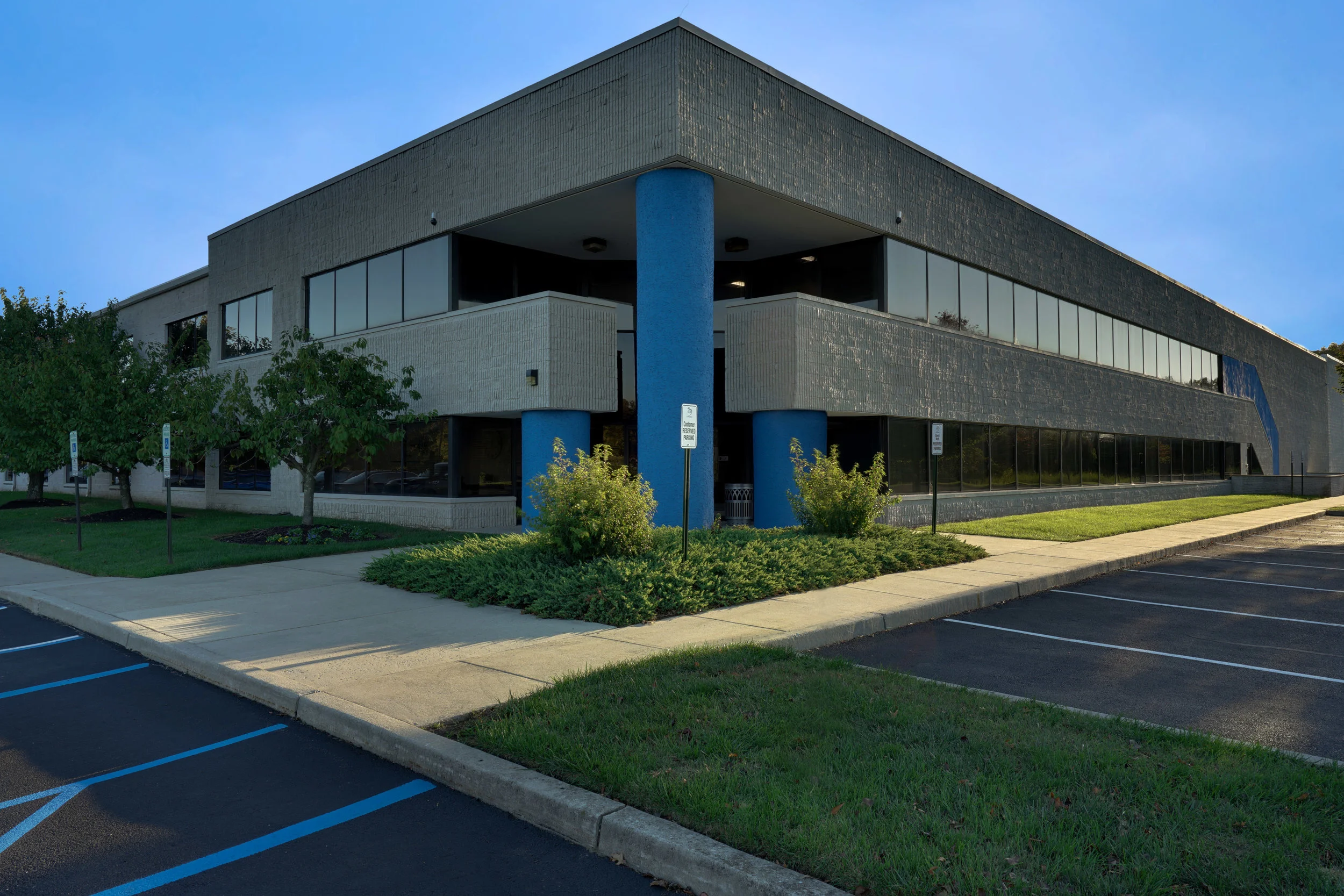 ICS_exterior_10_2017_010HR.jpg