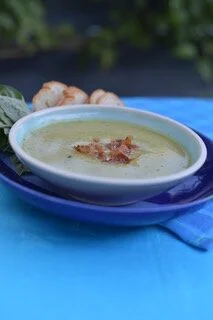 Perfect pea and bacon soup&nbsp;