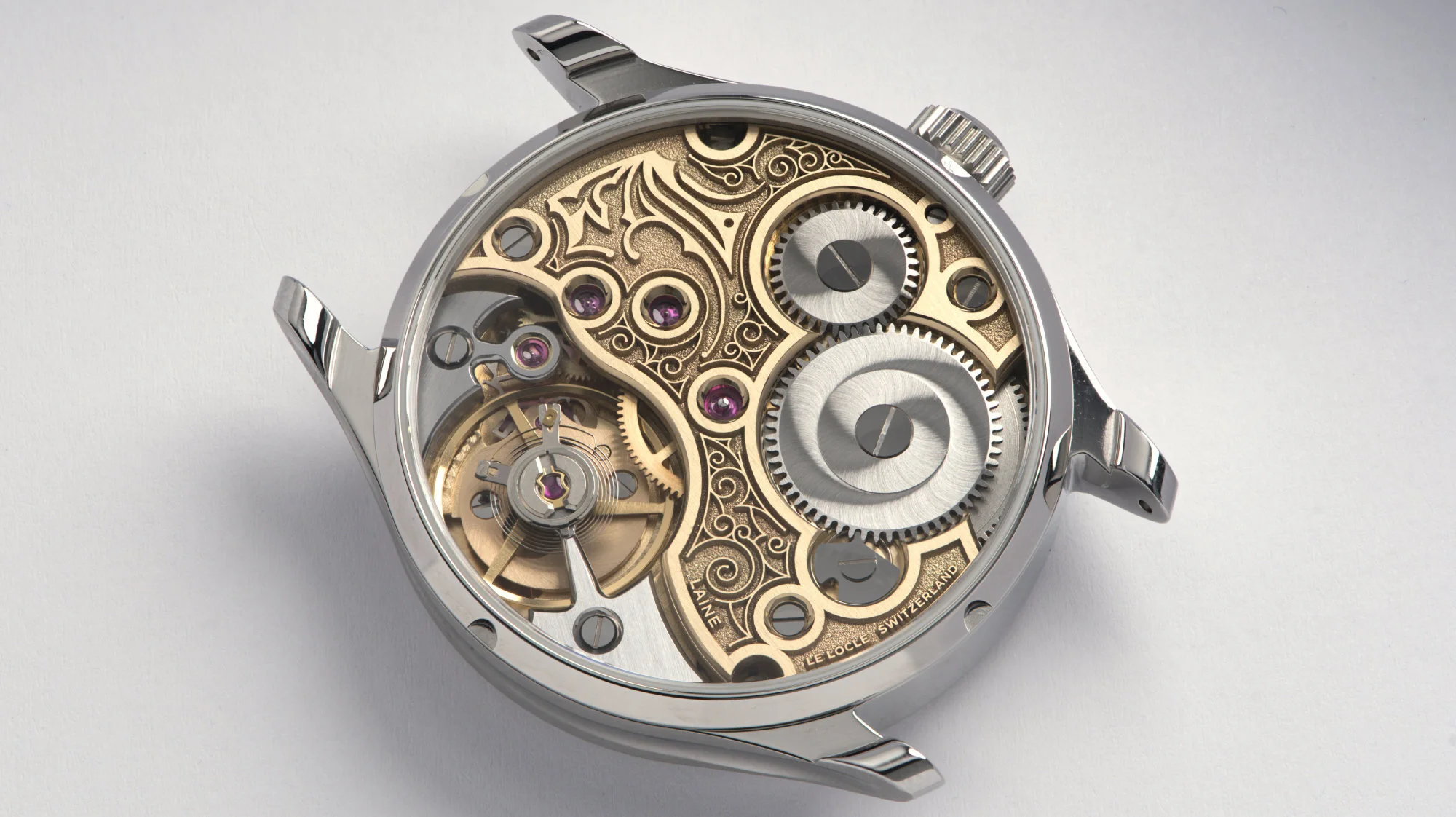 G3 signature movt in case.jpg