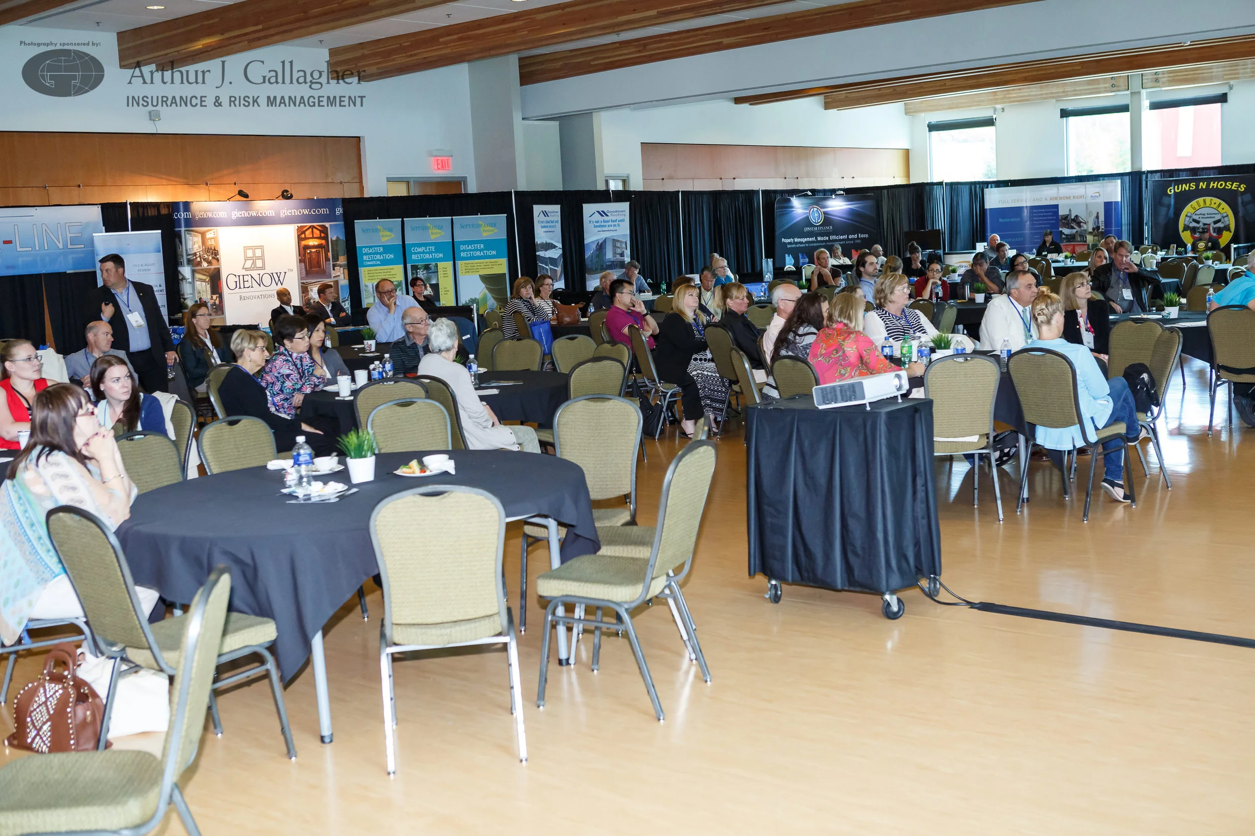 RP040-5DB_85235--ACR-Conference.jpg