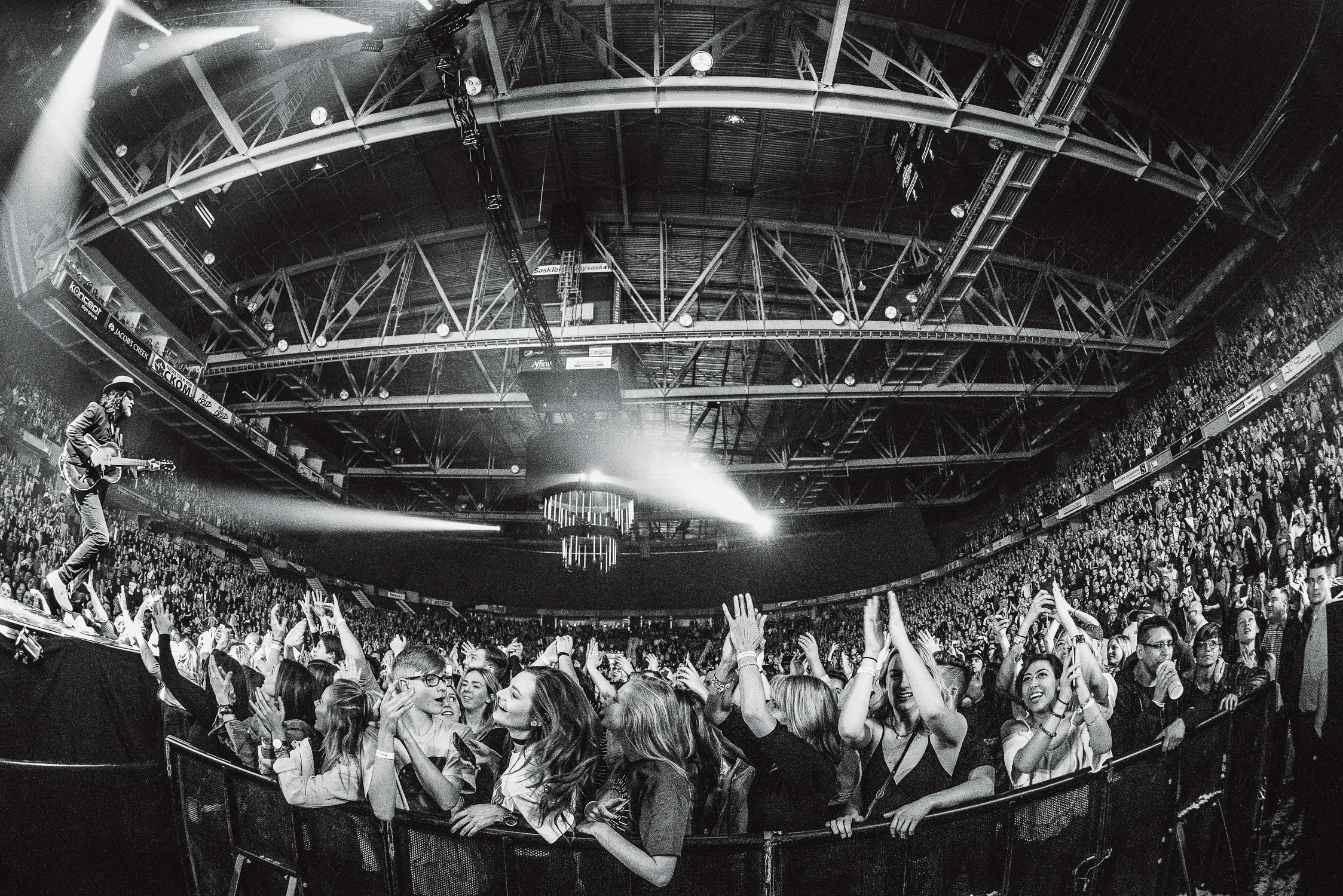 17.03.30 - lumineers SASKATOON 0400 copy.jpg