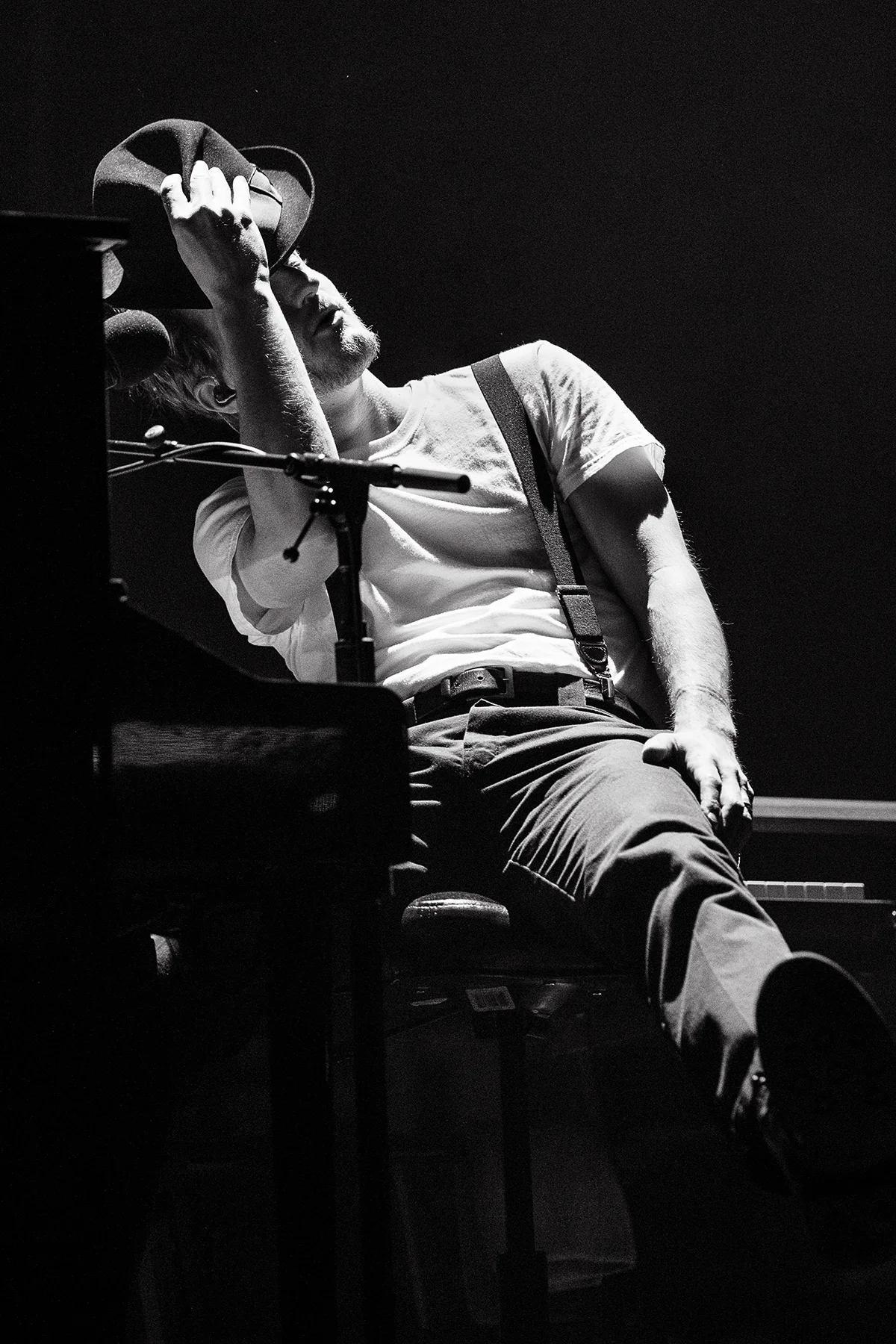 17.02.02 - lumineers MSG 0356 copy.jpg