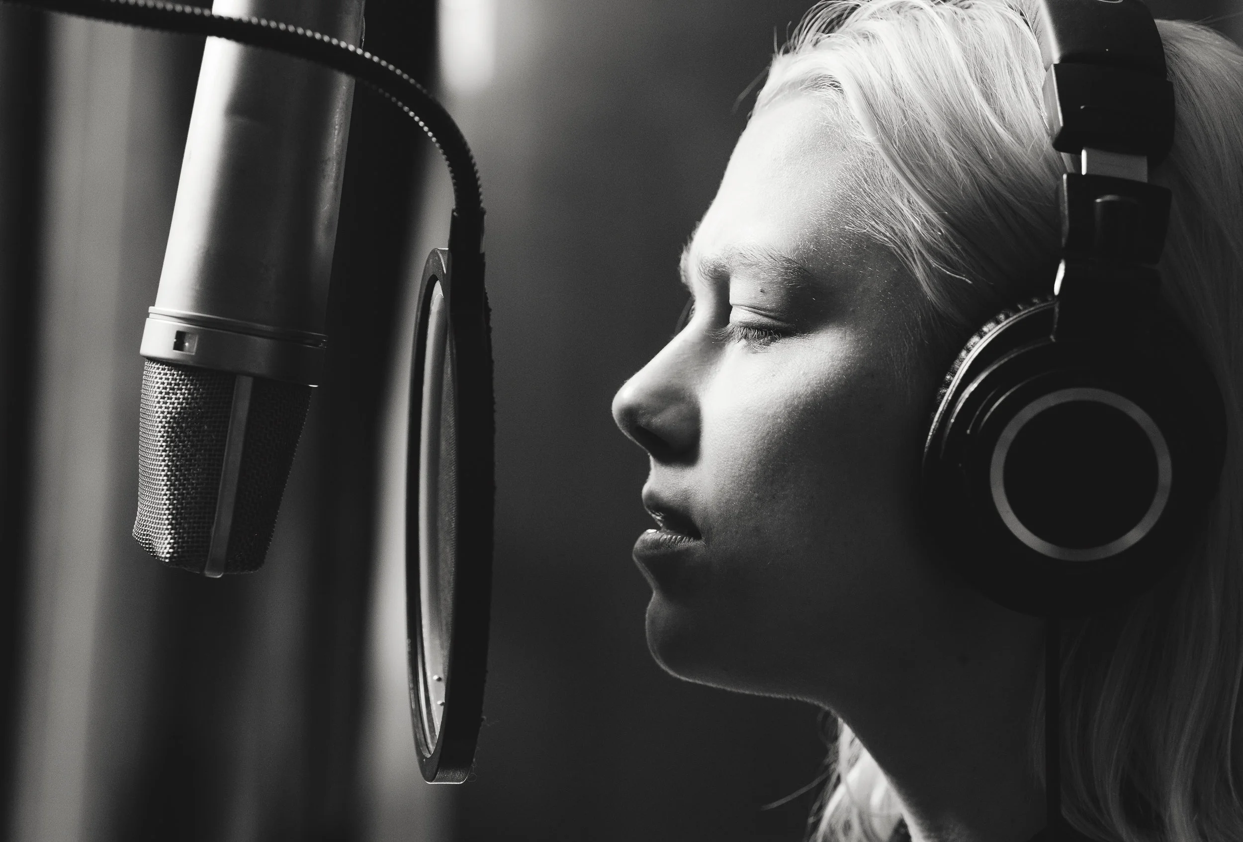 18.08.23 - phoebe bridgers RHINEBECK 0231 copy.jpg