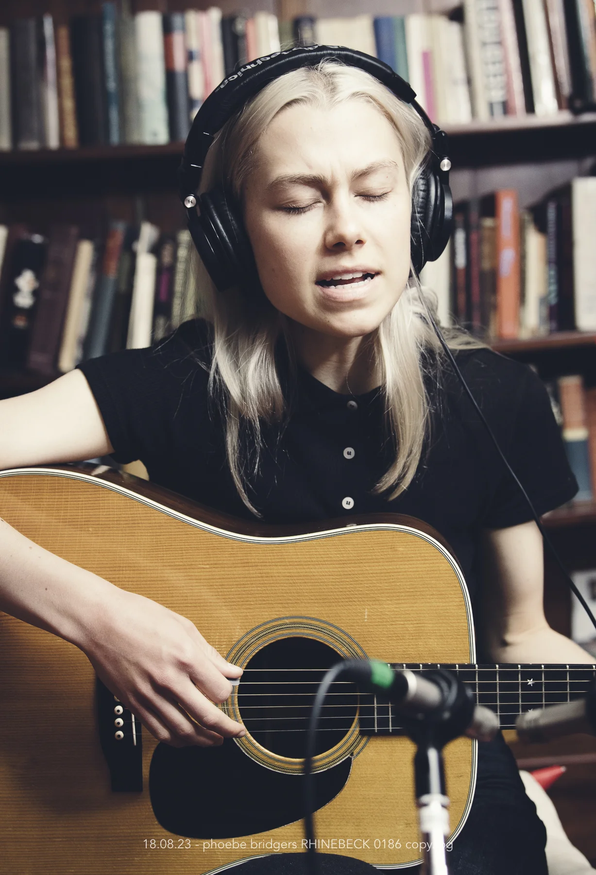 18.08.23 - phoebe bridgers RHINEBECK 0186 copy.JPG