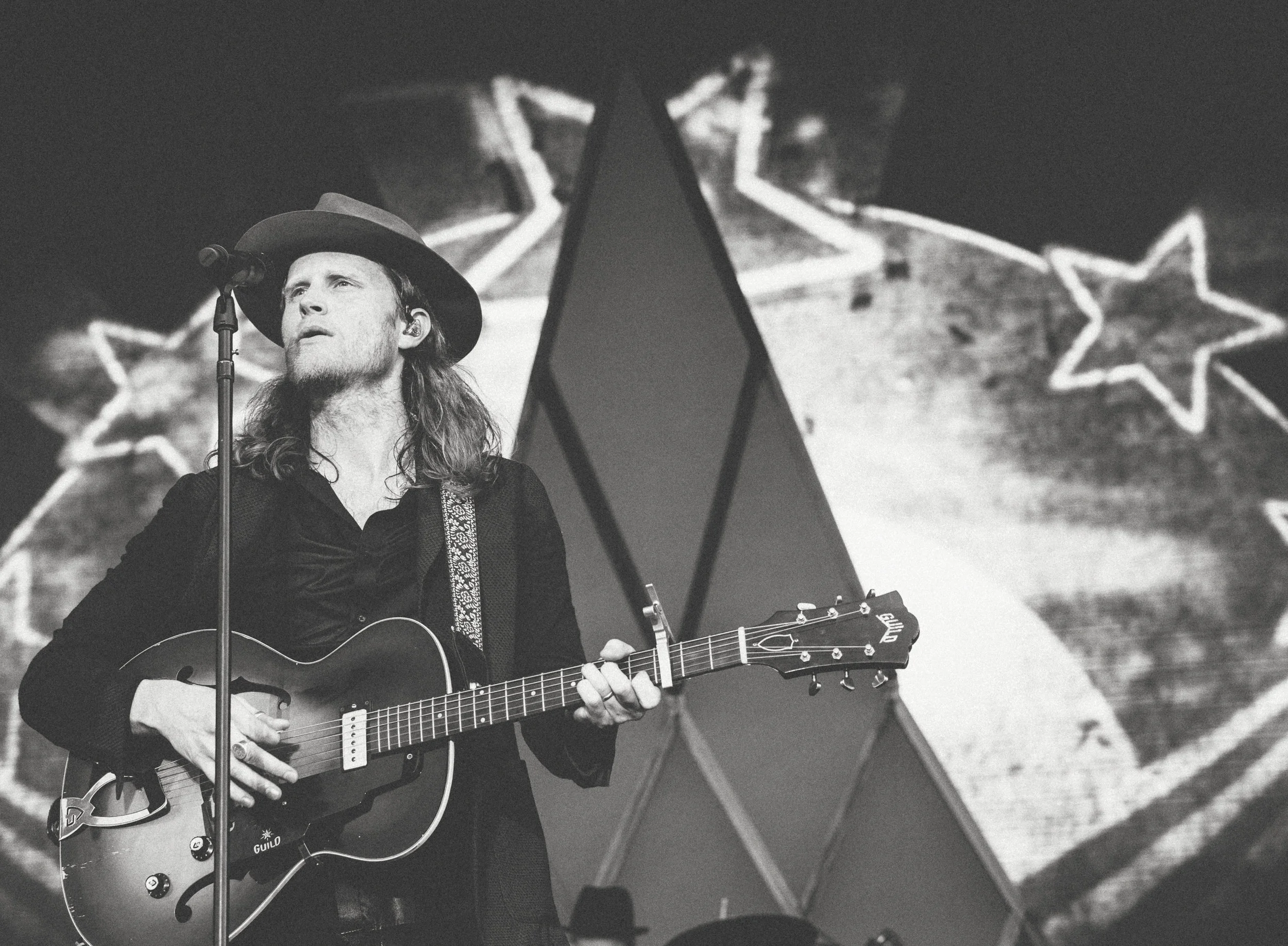 19.06.16 - lumineers - BONAROO 0664 copy.jpg