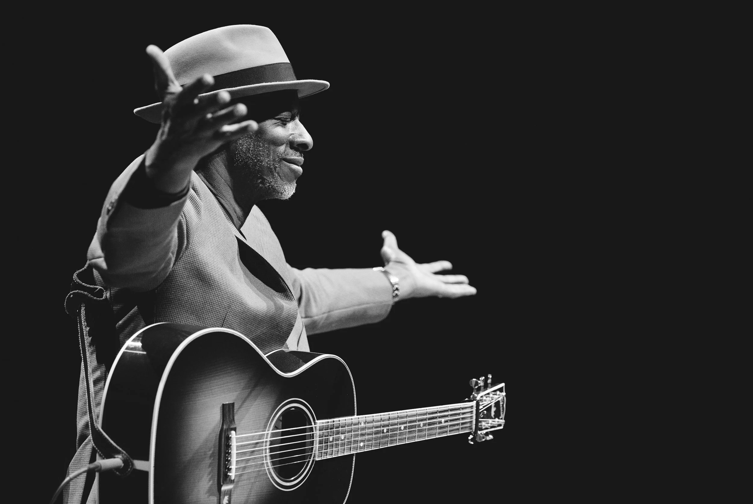 19.09.28+-+Keb+Mo+-+Paramount+DENVER+CO+0586-2 edit.jpg