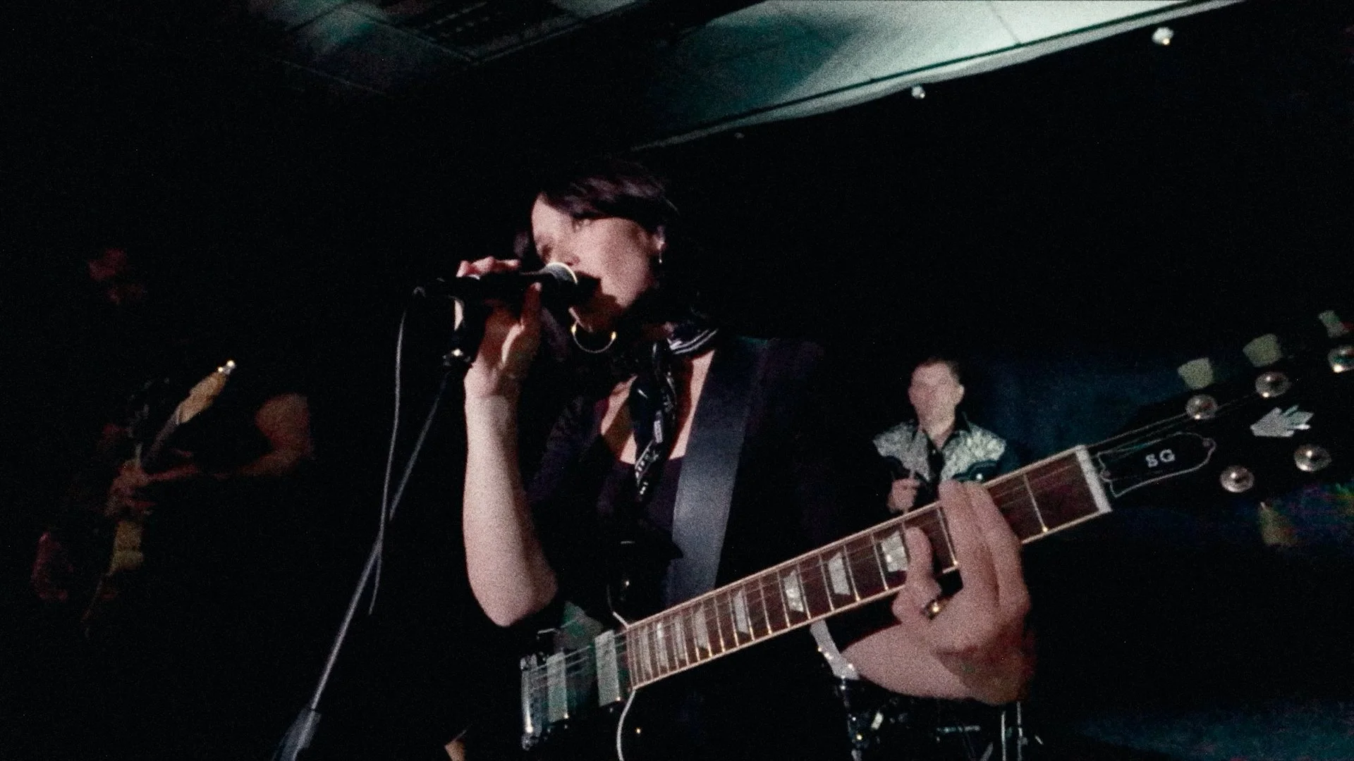 HOWLING BELLS - UNBROKEN