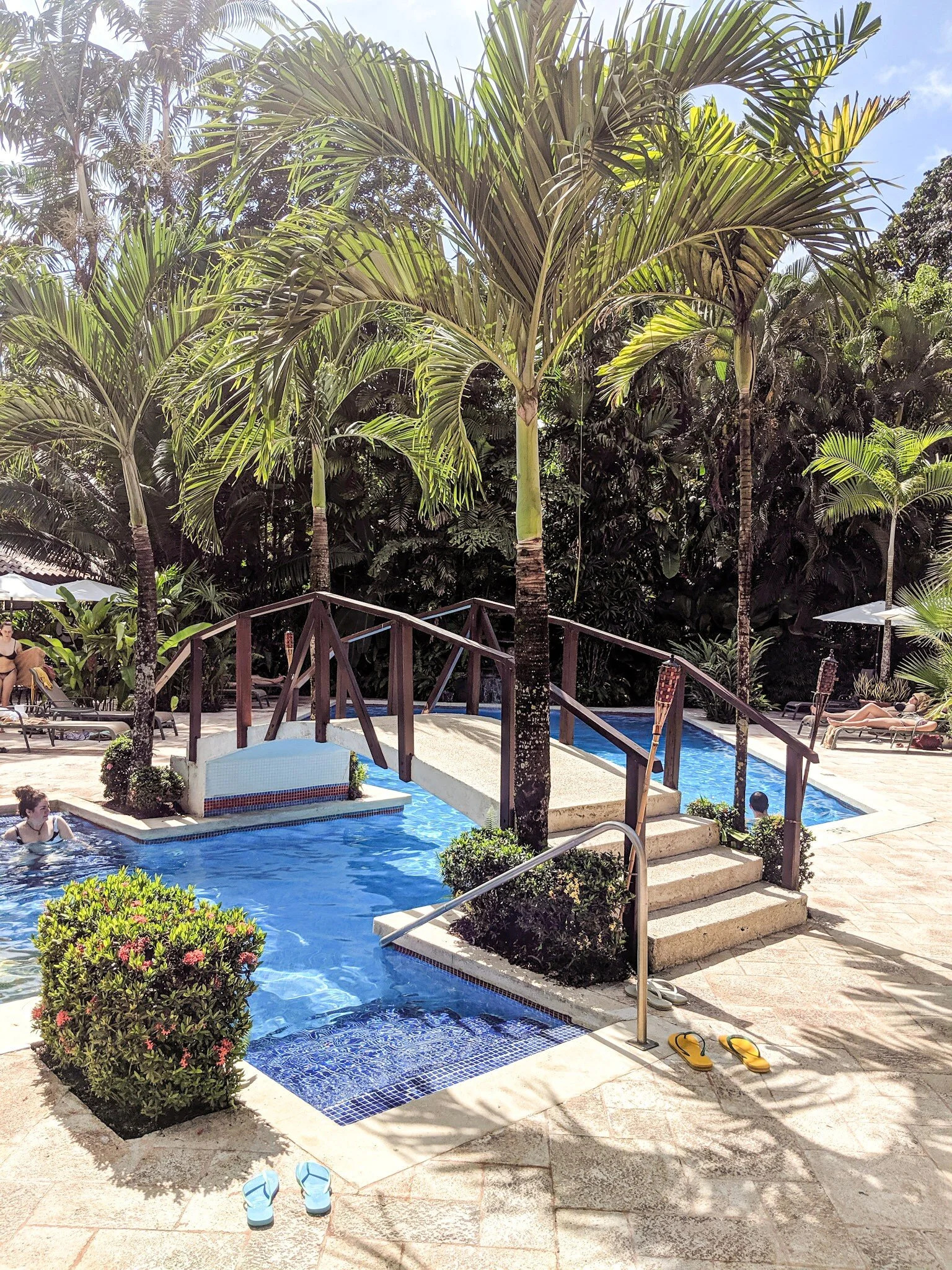 The pool at Mawamba Lodge