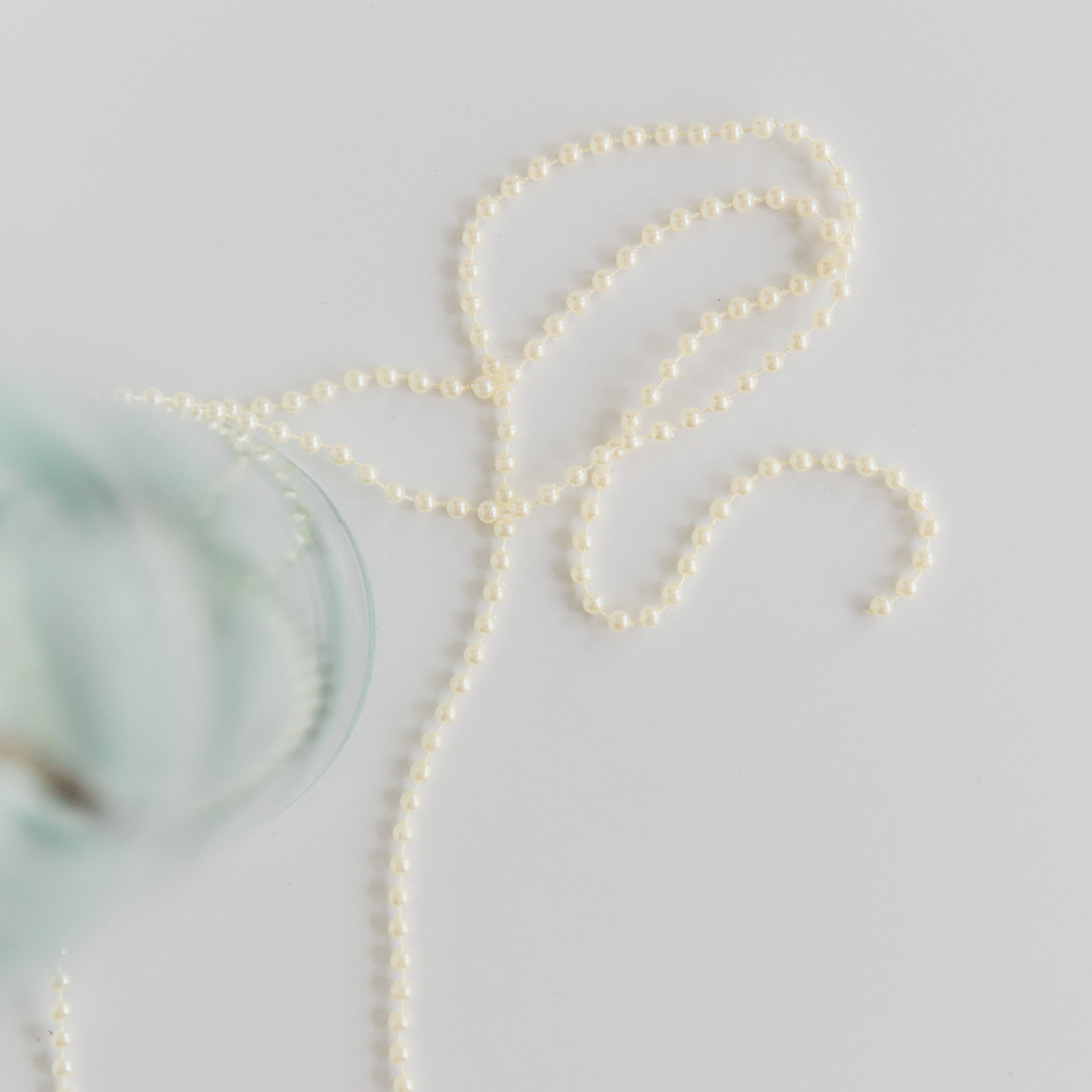 White & Ivory Pearl Strings 6-8 foot lengths. >>>$0.50 each<<<