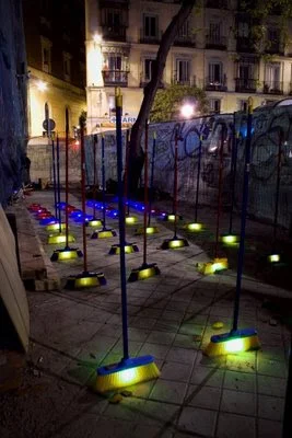 Luzinterruptus, El Viento Nos Trajo La Crisis