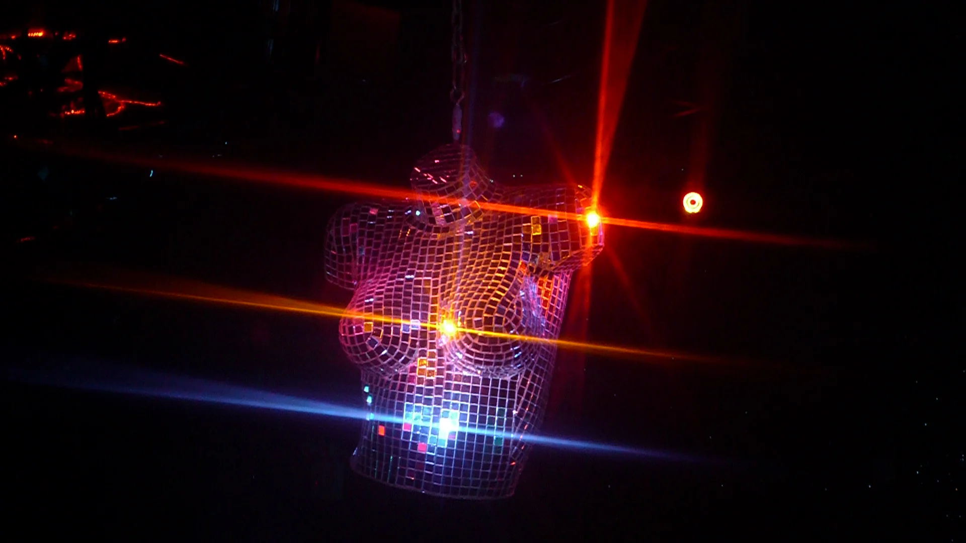 SHINY DISCO BUST