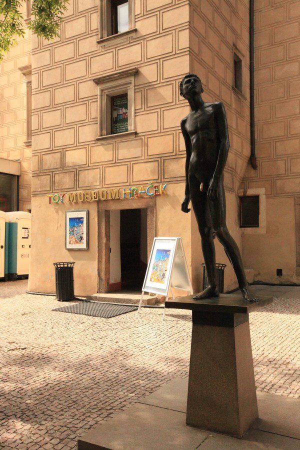 I found it oddly disturbing that people and even kids, were lining up to touch/stroke the boy with the Golden Penis in front of the toy museum. 