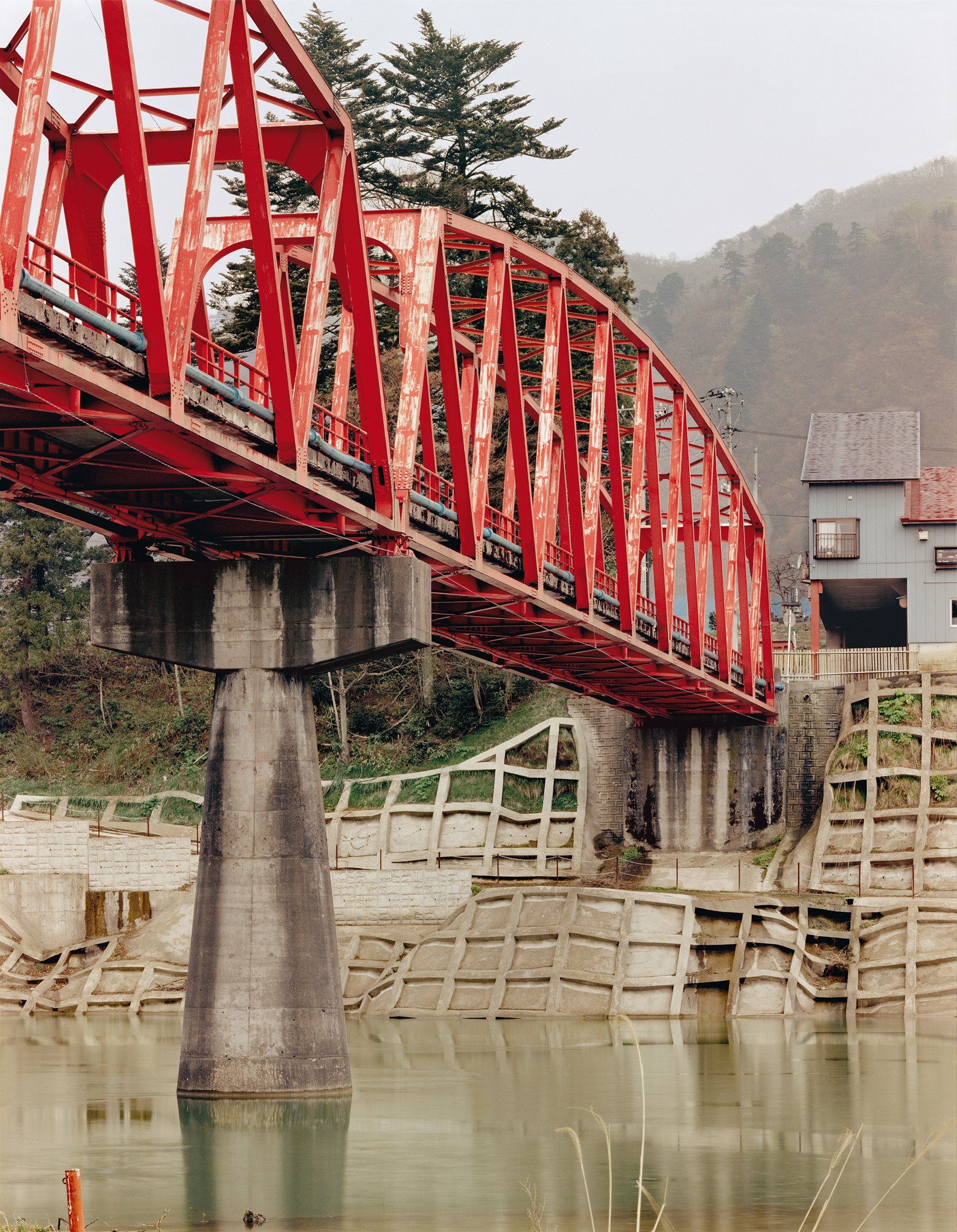 Akai hashi (赤い橋)©Edmund Sumner  Abumen Gallery.jpg