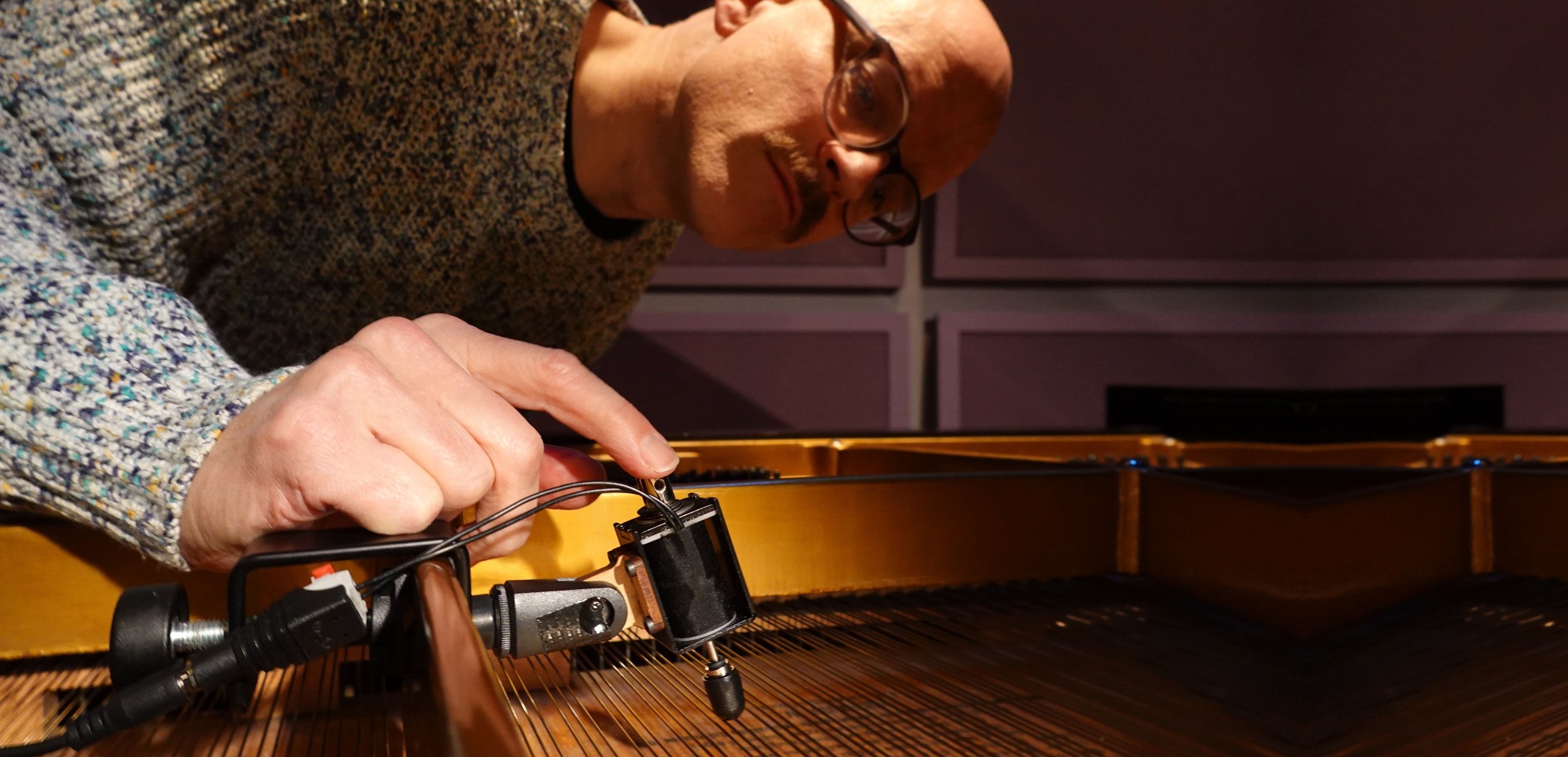 Balint Dobozi Pianist